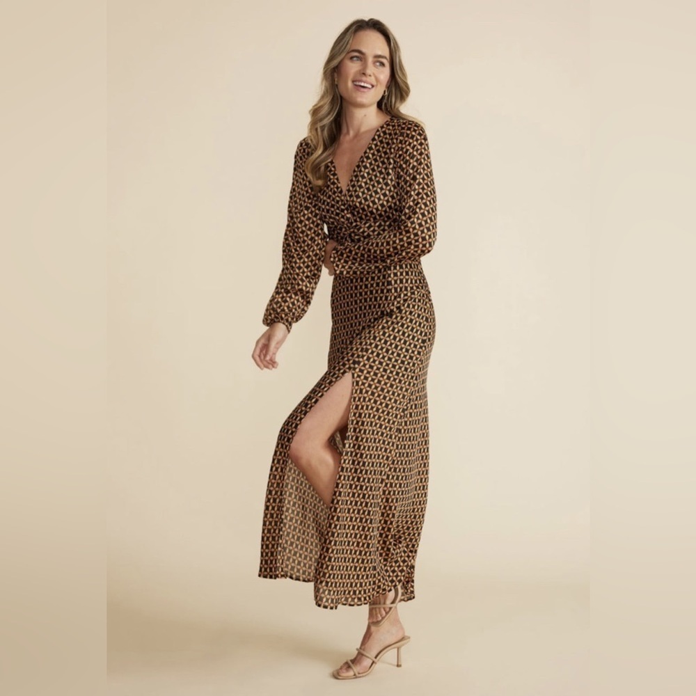 Valentina midi dress by Mink Pink size xs NWT